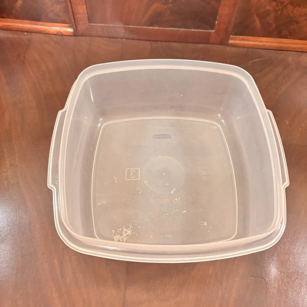 Rubbermaid vintage servin